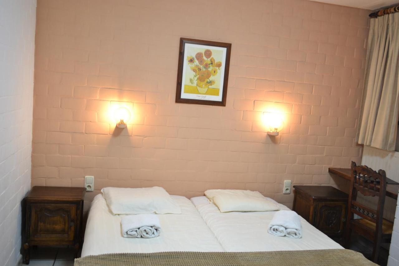 Hotel Plaza *